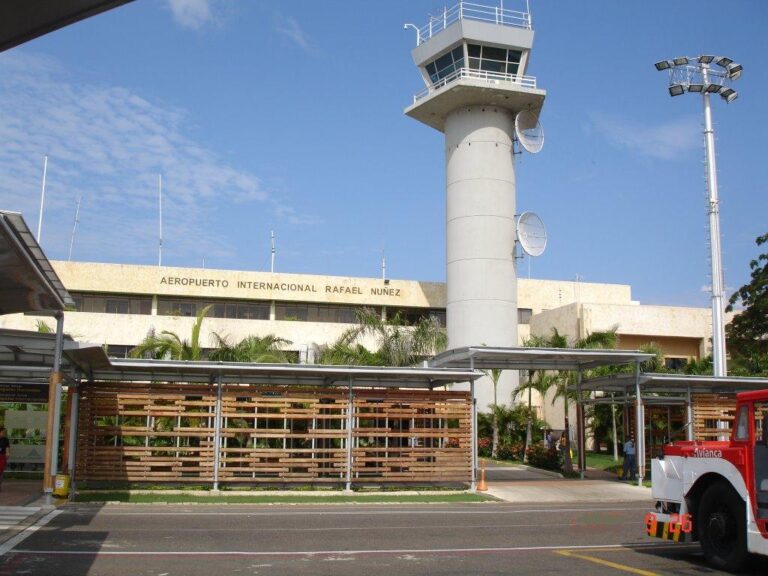 Aeropuerto de Cartagena alcanza y supera los niveles normales de flujo