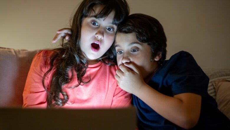 Casi la mitad de los papás colombianos teme que Internet sea una amenaza para sus hijos