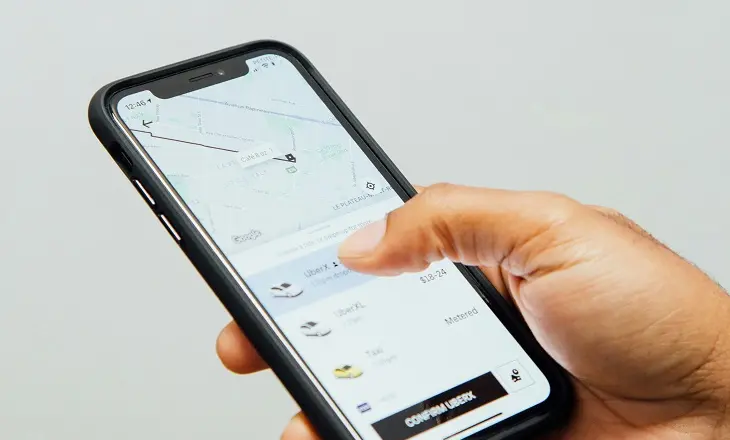 Uber busca que más mujeres generen ganancias adicionales con la app 