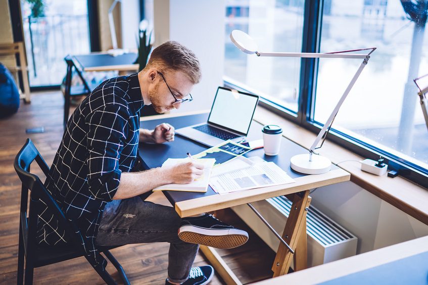 El costoso error de subestimar la tecnología: claves para transformar el liderazgo empresarial