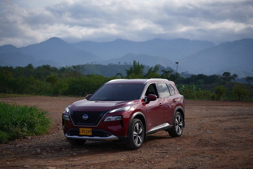 Nissan X-Trail e-Power 2.0 rompiendo récords: De Bogotá a Santa Marta y de vuelta con una sola tanqueada 