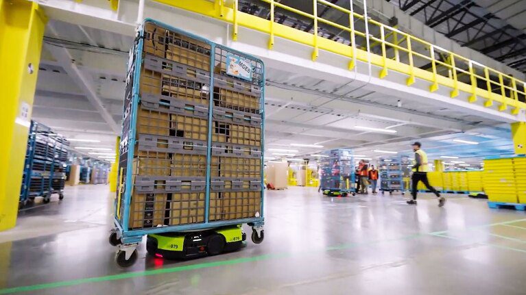 5 formas en las que Amazon utiliza la inteligencia artificial para mejorar tus compras navideñas
