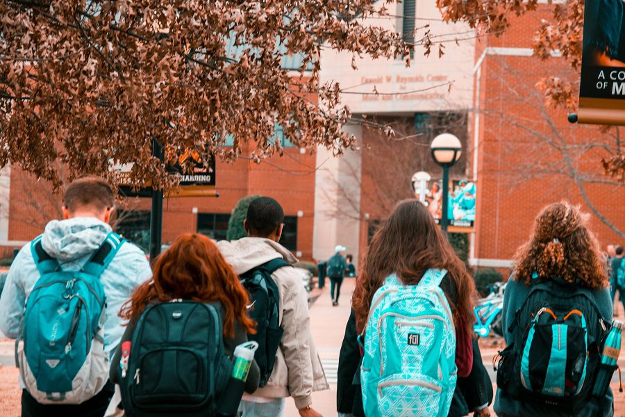 El poder de los datos: cómo la tecnología puede reducir la deserción universitaria en Colombia