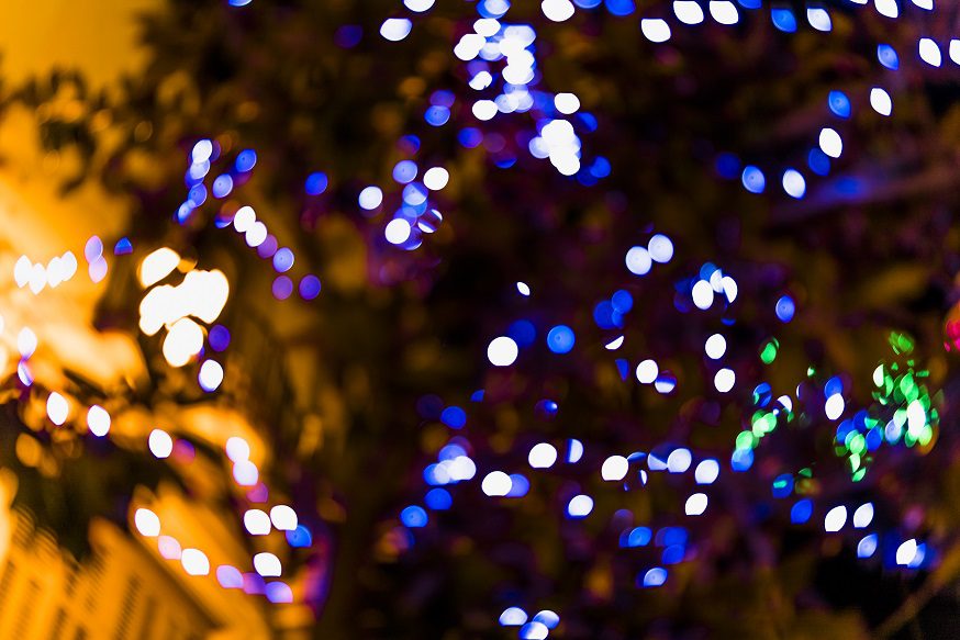 ¿Cómo recorrer los alumbrados navideños de una forma práctica y sostenible?