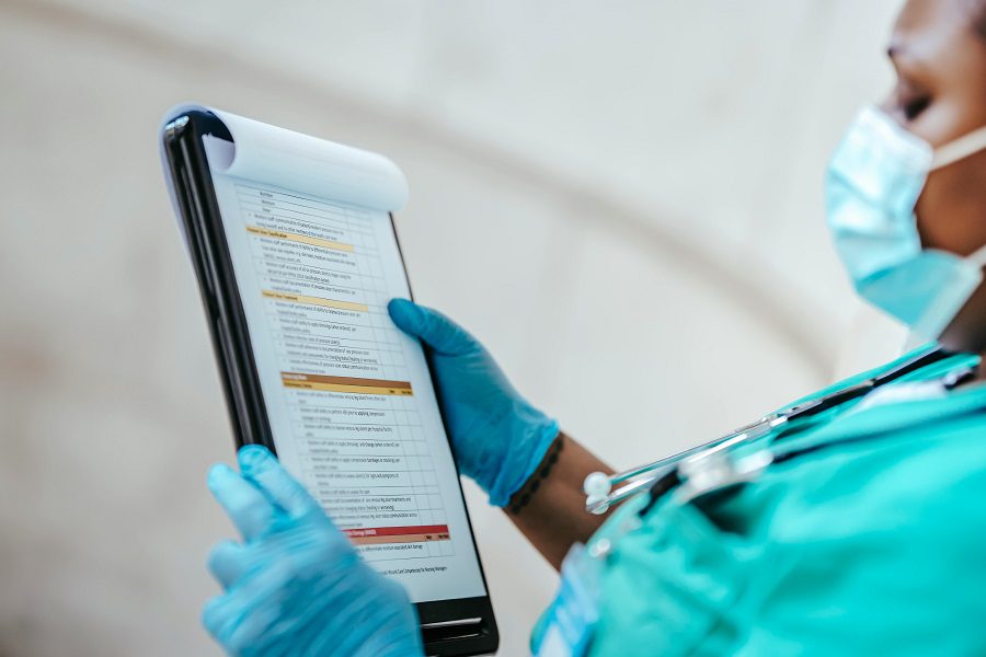 La tecnología detrás de 1.000 millones de historias clínicas conectadas en 29 países: el futuro de la salud global