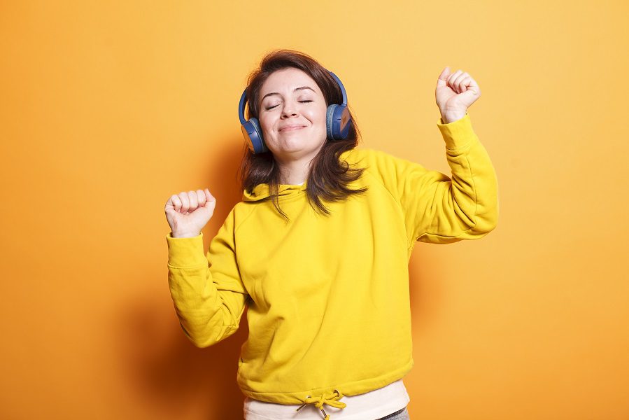 El audio branding: una nueva estrategia para conectar experiencias y emociones de las marcas