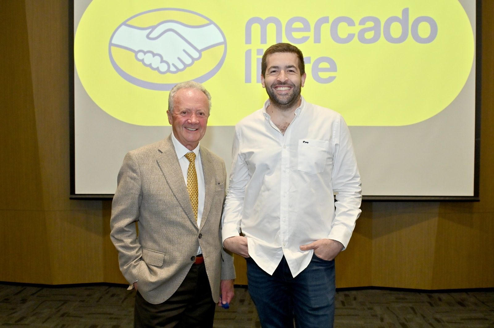 Arturo Calle, una de las marcas más queridas por los colombianos, llega a Mercado Libre