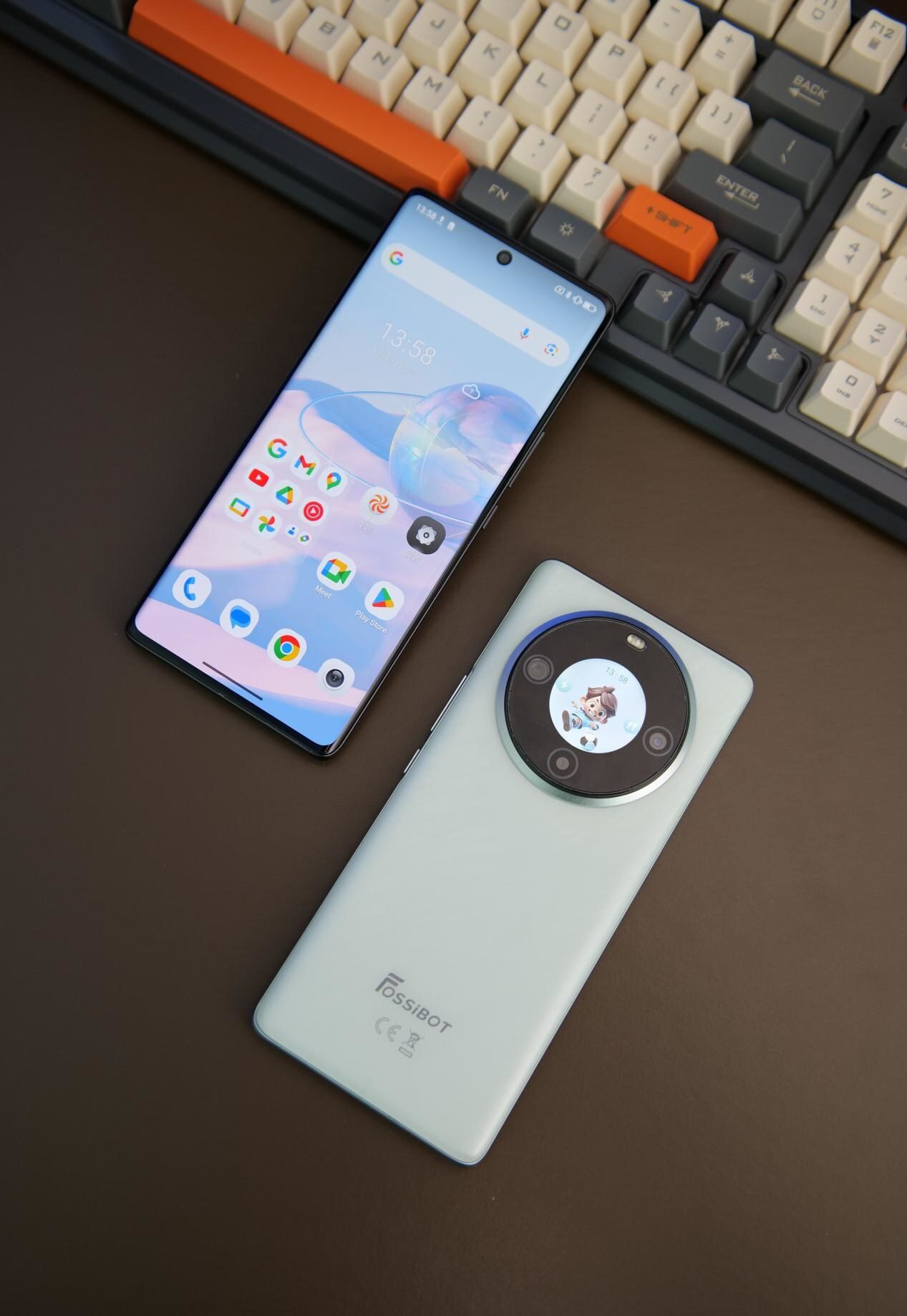 Fossibot S3 Pro: Funciones premium y pantalla dual AMOLED