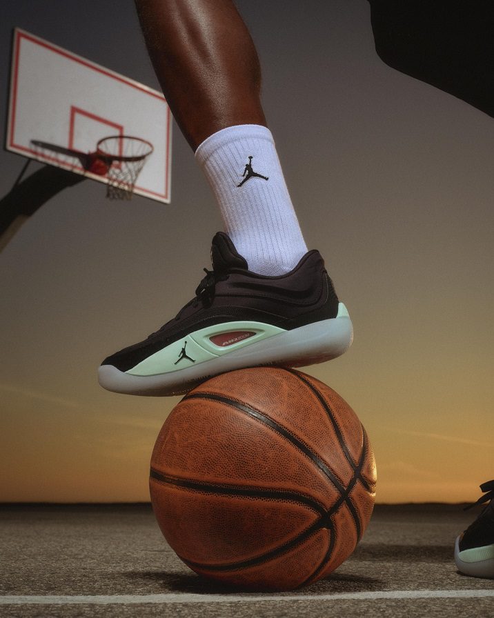 Las nuevas Zion 4 de Jordan Brand están diseñadas para brindar fuerza y ​​velocidad