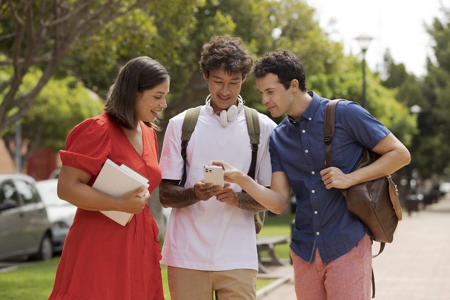 Funciones de tu smartphone que cambiarán el regreso a clases
