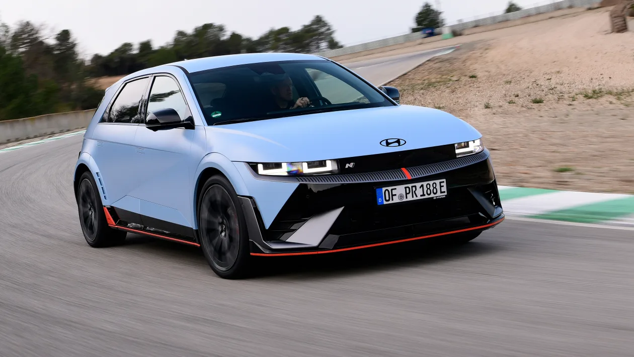 El Hyundai IONIQ 5 N TA Spec bate el récord de velocidad en el  Attack Tsukuba 2025