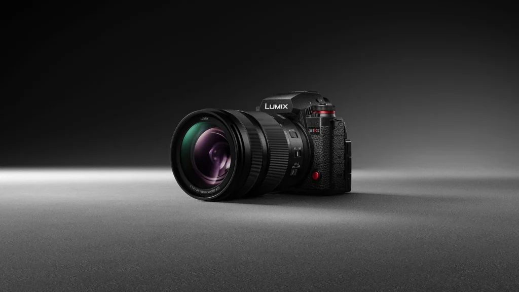 Panasonic anuncia la nueva cámara sin espejo de fotograma completo LUMIX S1RII