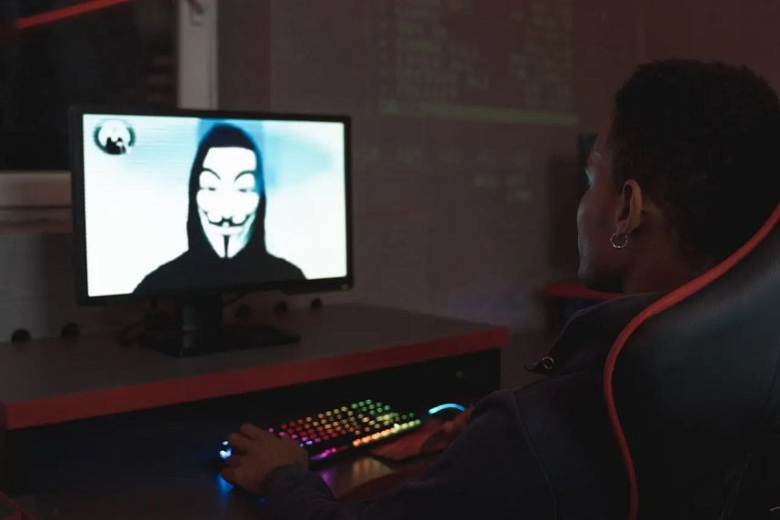 Hackers usan tutoriales en redes sociales para infectar dispositivos con software malicioso