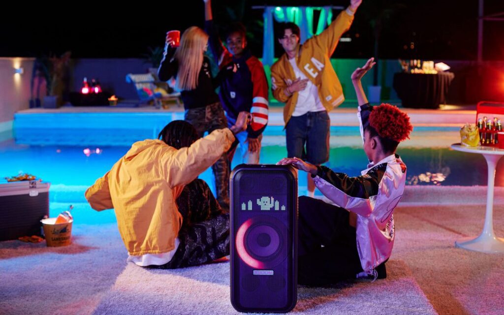 Sé el DJ de tu hogar gracias a la tecnología que transforma tu sala en una pista de baile