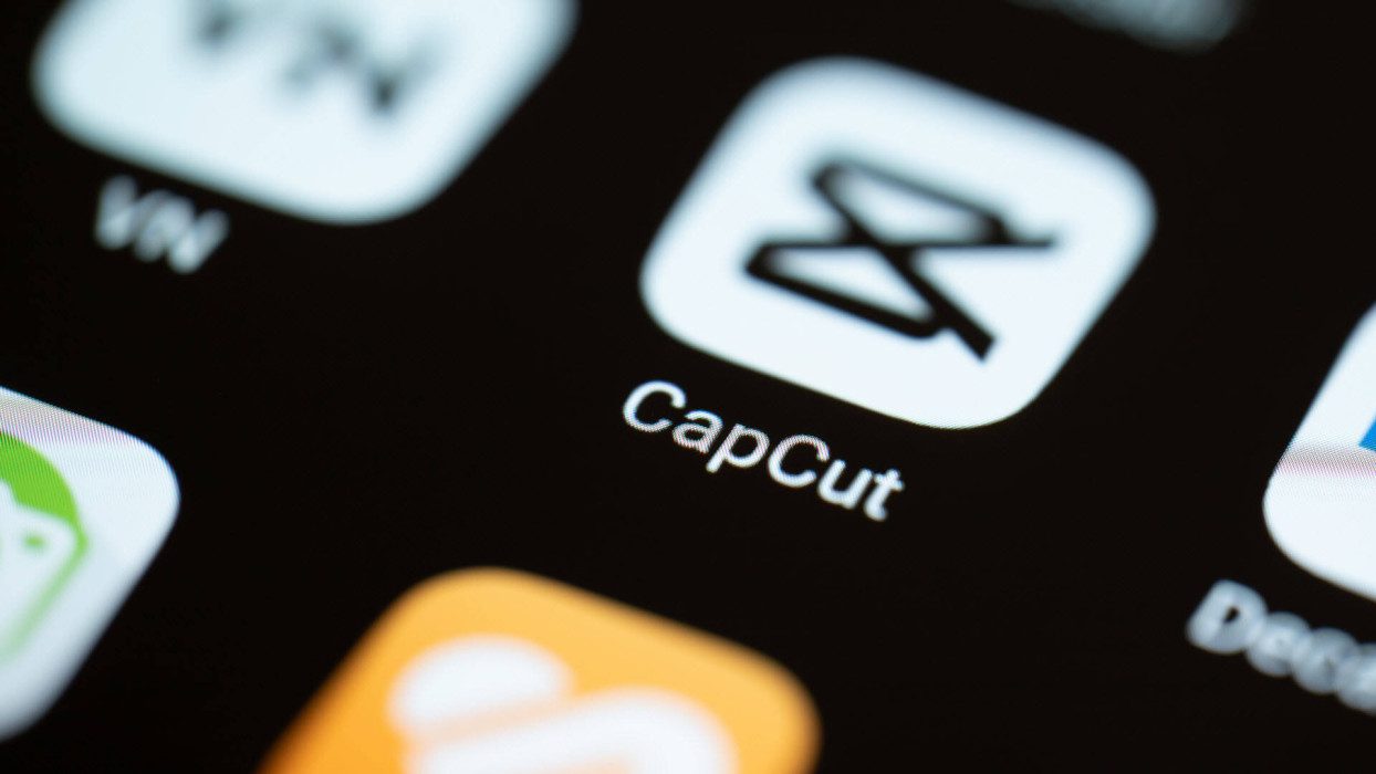 Falso sitio de CapCut descarga software malicioso de acceso remoto