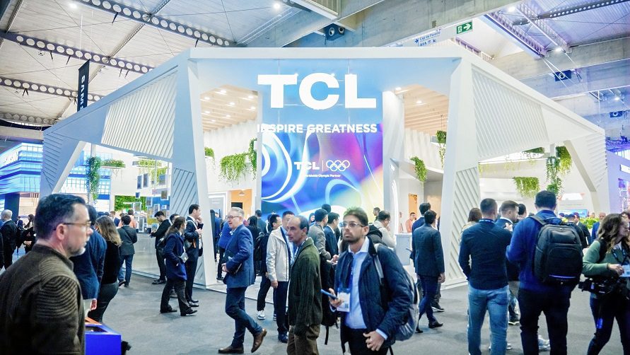 TCL CSOT destaca la tecnología de pantalla APEX para redefinir las experiencias visuales en el MWC 2025 