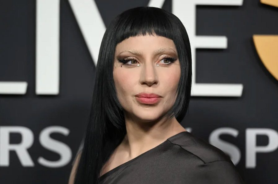 Lady Gaga presenta por primera vez en Saturday Night Live