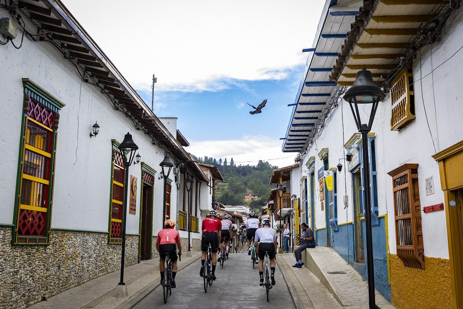 El auge del turismo deportivo y ecológico: Oportunidades únicas para viajeros aventureros