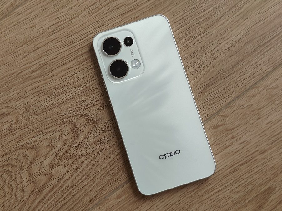 OPPO Reno 13 5G: El editor IA que lleva las fotografías al siguiente nivel