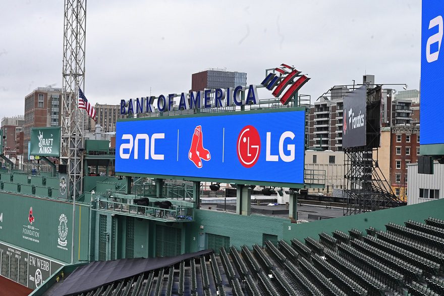 LG suministra soluciones de pantallas comerciales de gran tamaño al estadio de los medias rojas de Boston