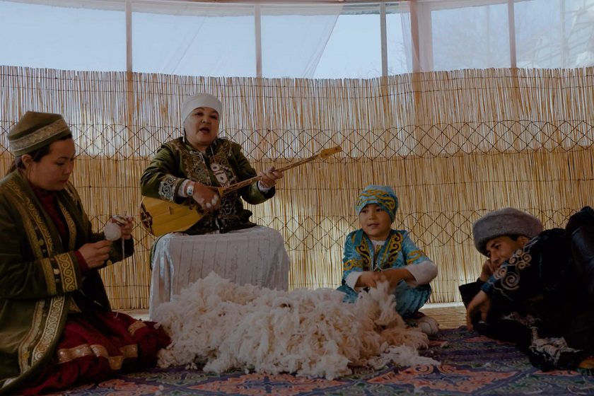 OPPO y Discovery se asocian para capturar la magia de la festividad de Nauryz en Kazajistán