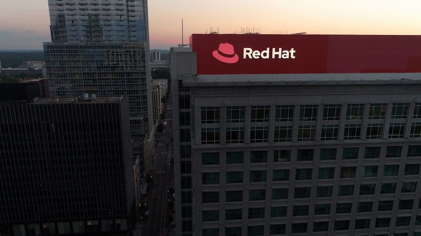 Red Hat acelera la adopción del portal interno para desarrolladores con la última versión de Red Hat Developer Hub