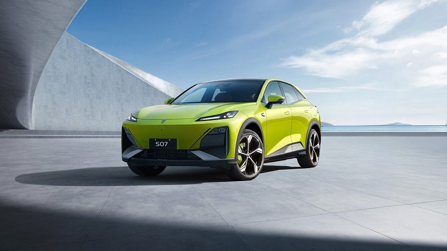Del motor de combustión a la movilidad híbrida y eléctrica: así ha evolucionado el automóvil