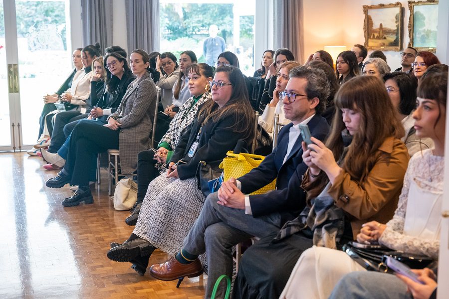 Unilever lidera la defensa de la Belleza Real frente a los riesgos de la IA para la autoestima de niñas y adolescentes