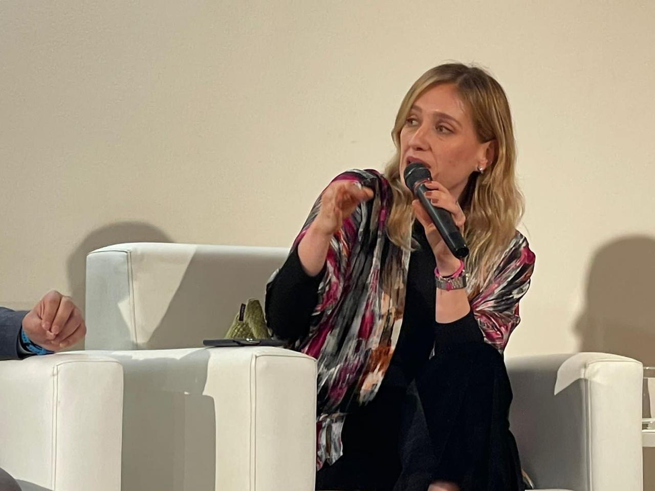 Industria TI busca soluciones frente a la escasez de talento especializado en Inteligencia Artificial y Ciberseguridad