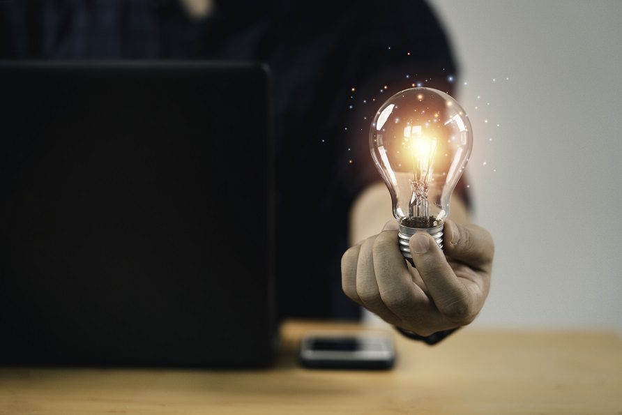 Fundación Telefónica Movistar y el Ministerio de Educación llevan tecnología, creatividad e innovación educativa a la FILBo 2025