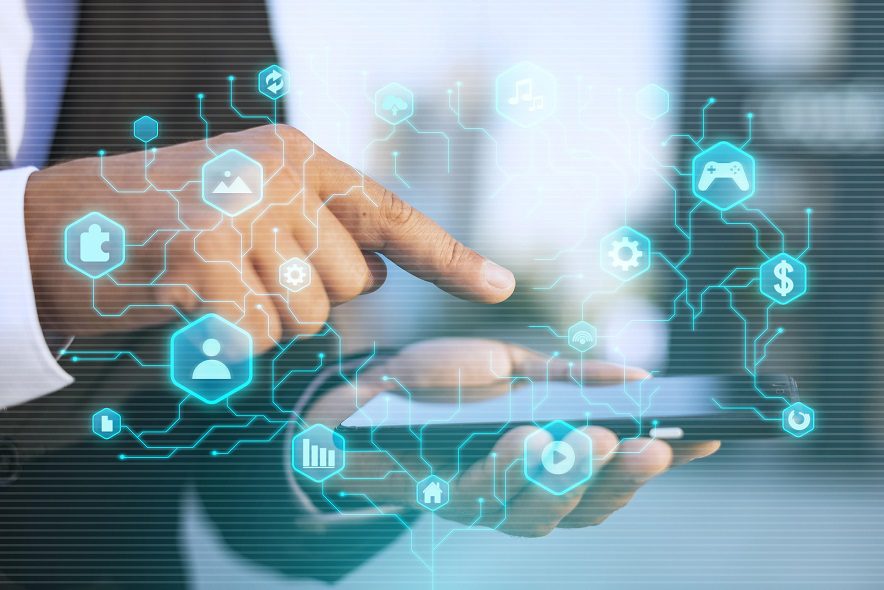 Inteligencia artificial en la banca: 99% de las entidades ya iniciaron su implementación, según estudio global