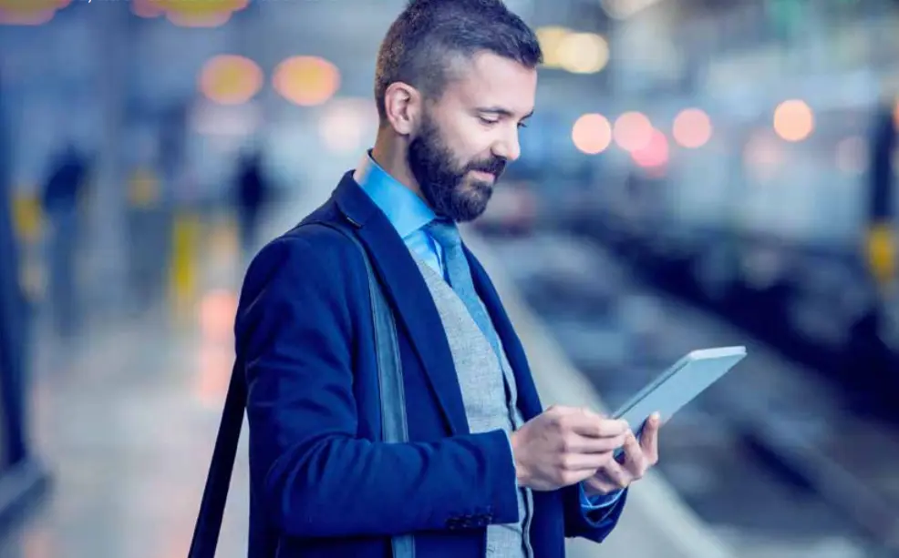 ¿Cómo los cibercriminales utilizan la información personal robada?