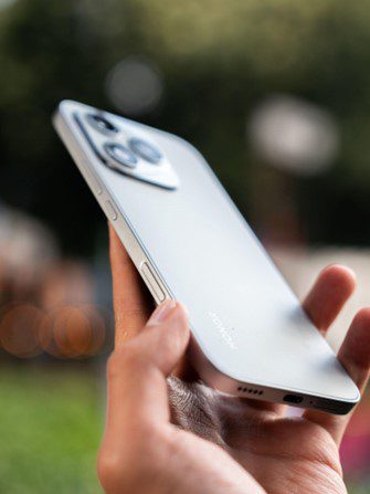 ¿Cuándo es el momento adecuado de entregarle un celular a un niño?