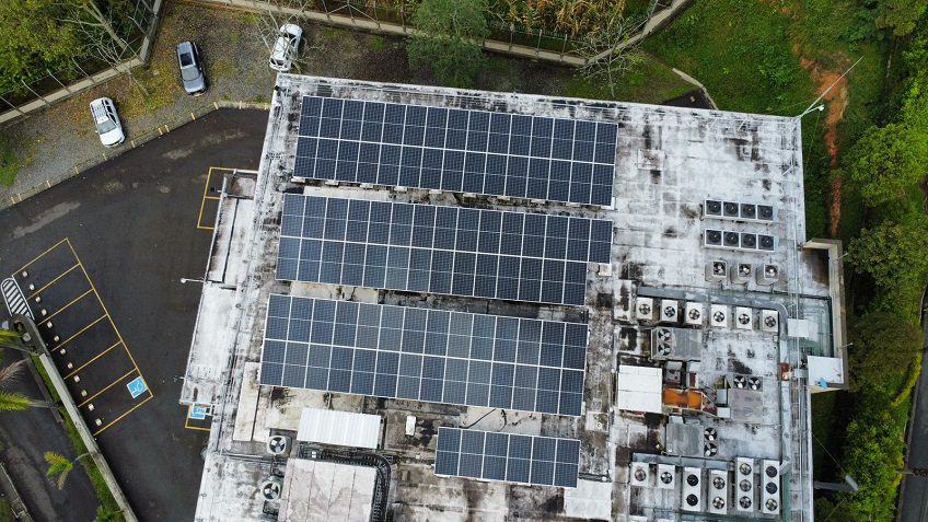 Movistar avanza hacia la energía 100% renovable con la instalación de 2.200 paneles solares