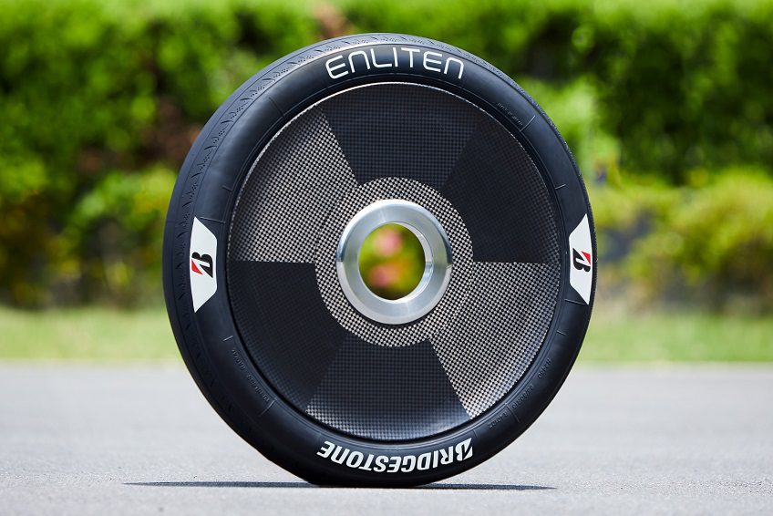 Bridgestone apoya el Bridgestone World Solar Challenge 2025 con llantas ENLITEN