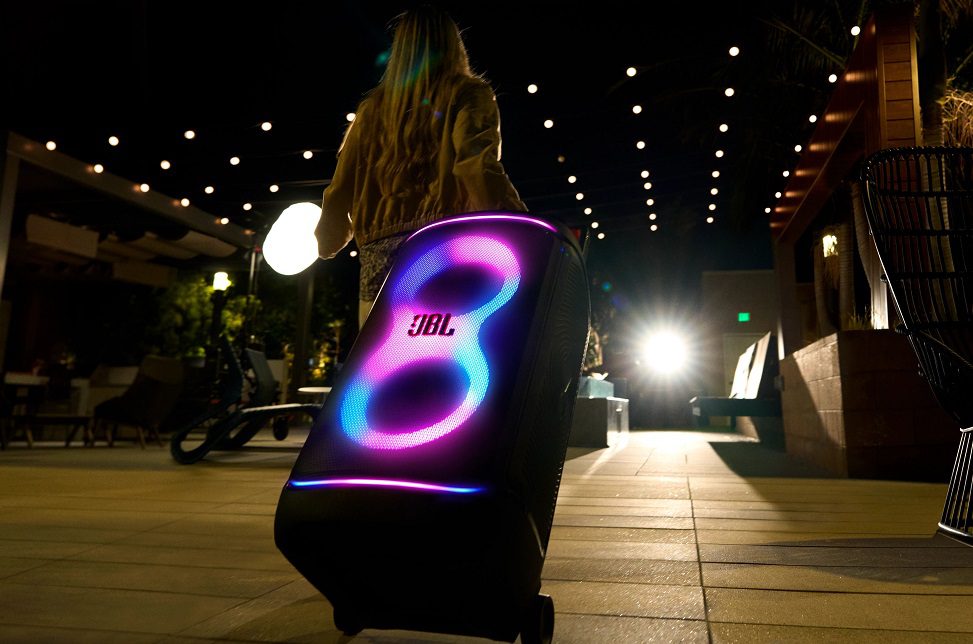 JBL presenta la nueva PartyBox 520 