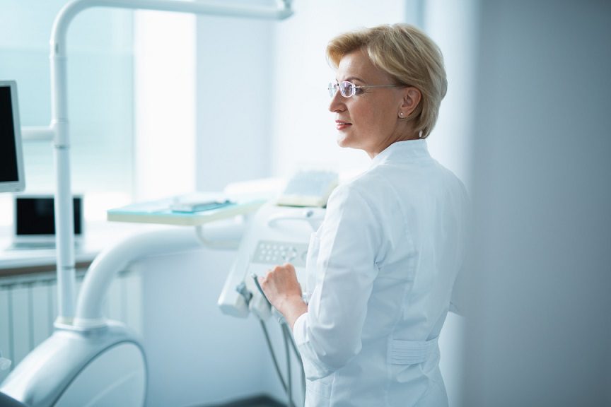 ¿La IA devolverá la humanidad a la medicina? Las claves para transformar el sistema de salud en Colombia