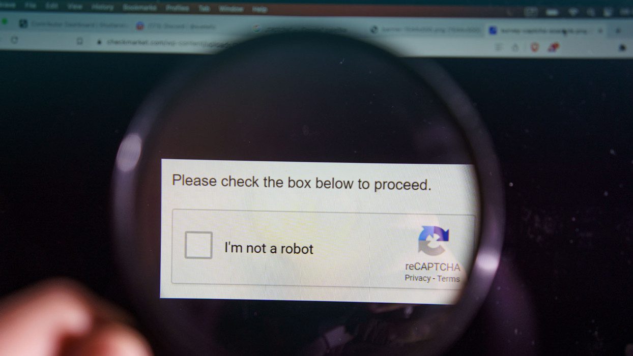 CAPTCHAs falsos: cuidado con las páginas de verificación que propagan malware