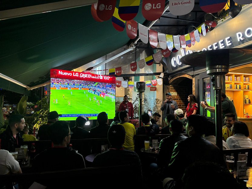 Tecnología e inteligencia artificial transforman la experiencia futbolera en casa con el nuevo LG QNED Mini-LED AI de 100”