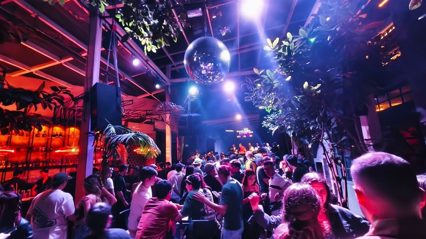 OPPO Reno14 5G: el AI Party Bestie que enciende la rumba bogotana con fotografía inteligente y energía sin límites