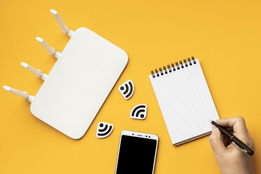 La Fibra Óptica Despega en Latinoamérica: ¿El Wi-Fi Anticuado Frena la Velocidad?