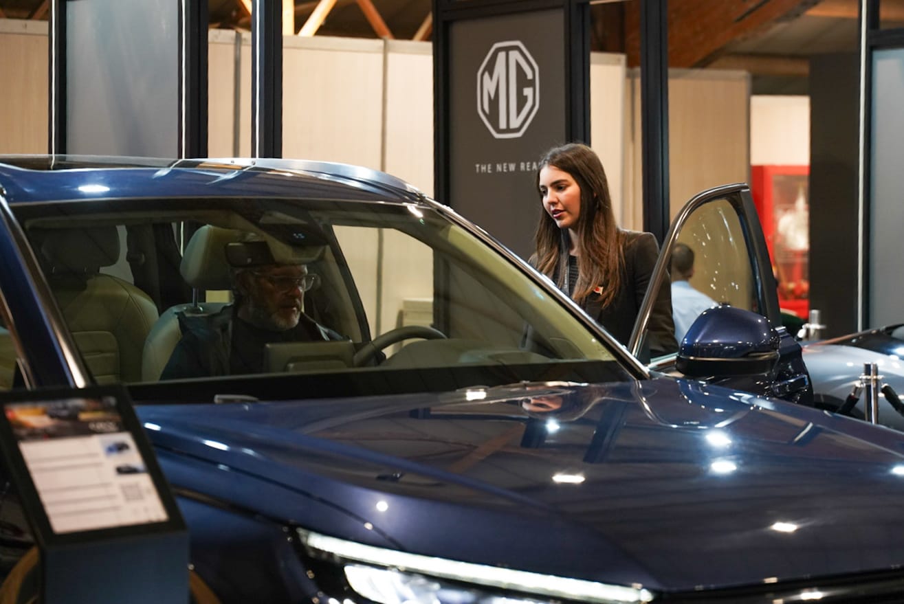Salón del Automóvil 2025: Carros que cuidan el bolsillo