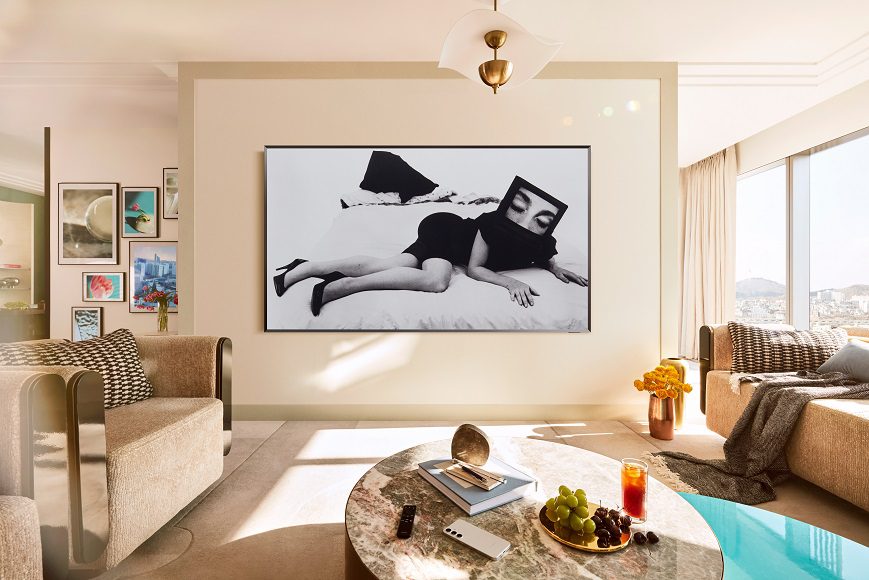 Cinco avances con IA de Samsung que transforman al televisor en un cine en casa