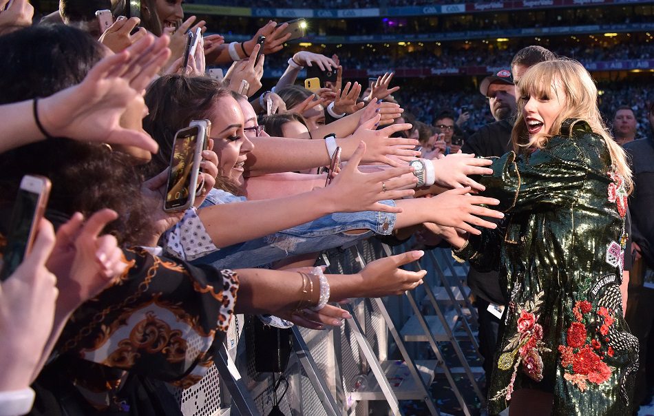  ¡HOLA! TV anuncia el estreno de un Especial sobre Taylor Swift en ‘Íntimo y Personal’