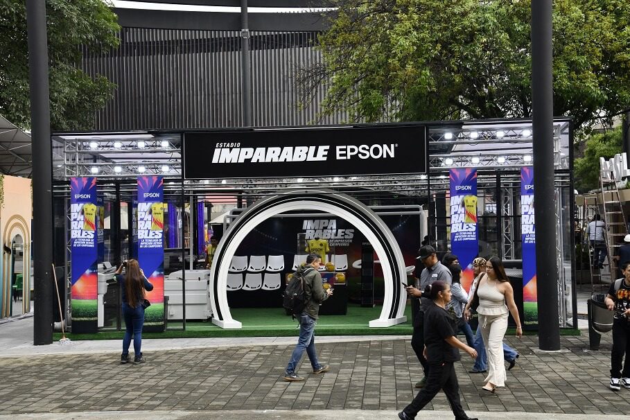 La tecnología detrás de la camiseta: Epson transforma Colombiatex 2026 en un estadio de producción digital para el fútbol nacional