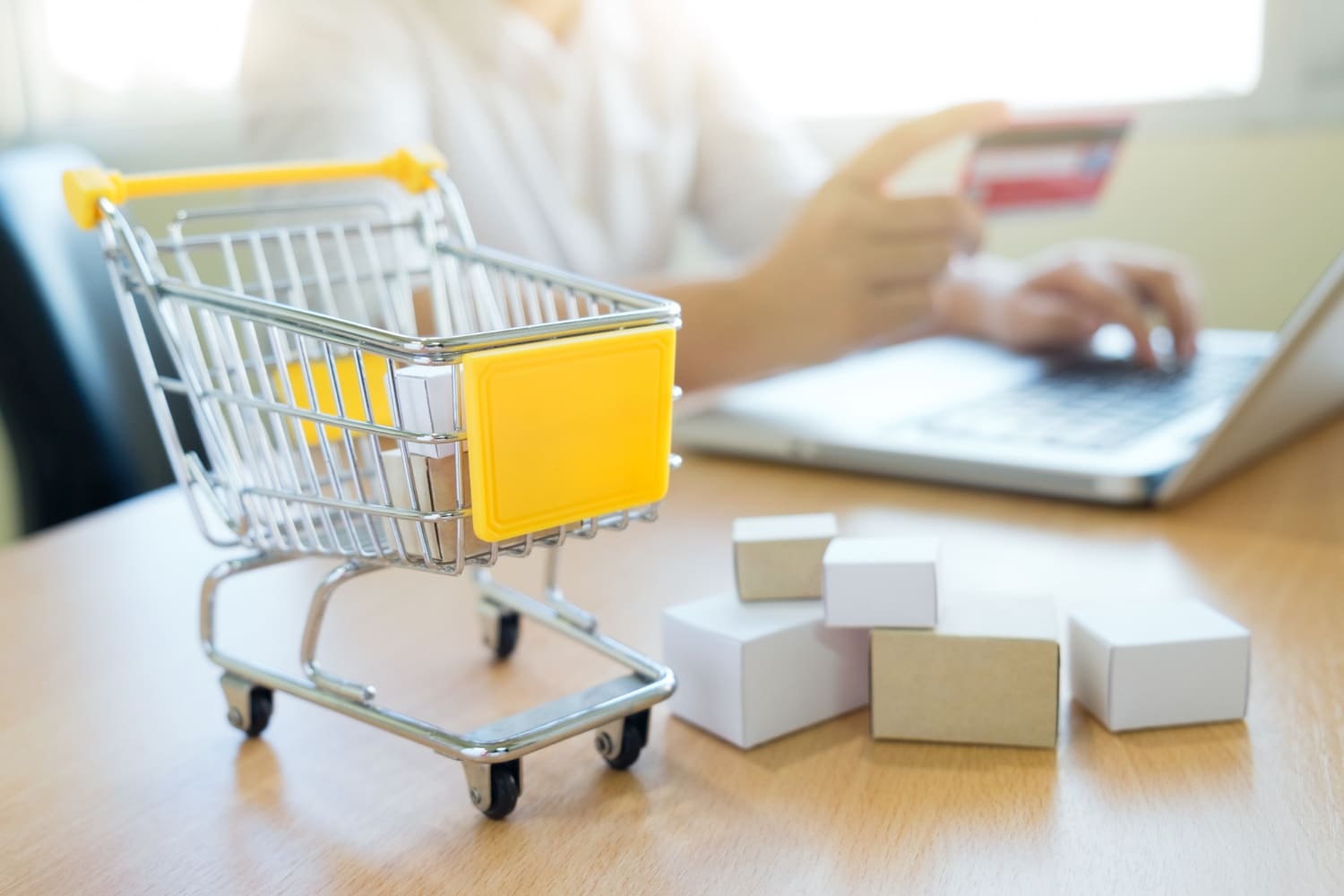 Compras con IA y más fraudes: los riesgos digitales que marcarán al comercio electrónico en 2026