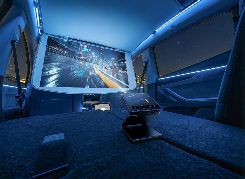 Aurzen redefine el entretenimiento en carretera con el proyector ZIP Cyber Edition y su integración para vehículos eléctricos