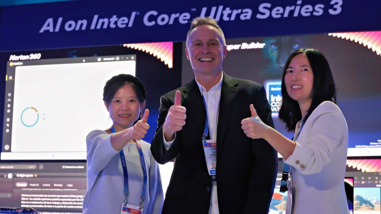 Intel redefine la ejecución de OpenClaw con arquitectura híbrida en sus nuevas AI PC