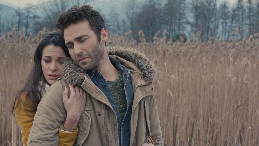 Lifetime enciende febrero con dos especiales imperdibles: Romance en “Amor En Estambul” y drama en “Mes Del Corazón Partido”
