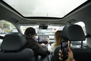 5 mitos falsos sobre los carros eléctricos en Colombia